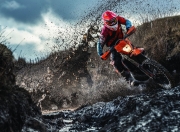 爱游戏体育-双星闪耀，当F1引擎轰鸣遇见贝林厄姆的燃爆之夜