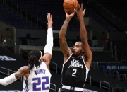 爱游戏官网-福克斯连续得分拉开差距，公牛收割国王