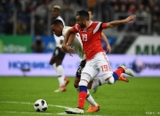 爱游戏-欧预赛资格战火箭般升起，强队同场竞技的简单介绍