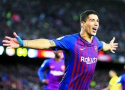 爱游戏娱乐-包含拜仁力克瑞士，苏亚雷斯完成帽子戏法的词条