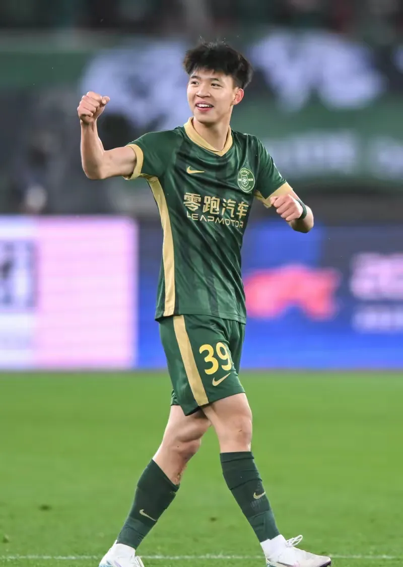 中国足球运动再掀热潮，传来喜讯