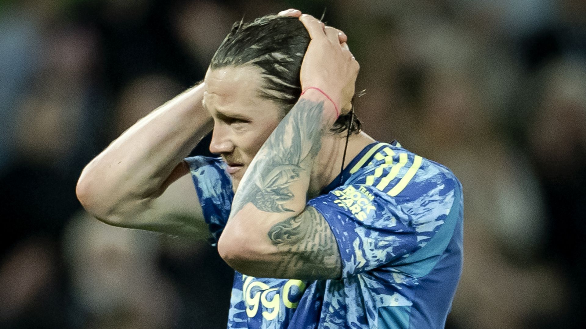 阿贾克斯前锋在比赛中获得进球王