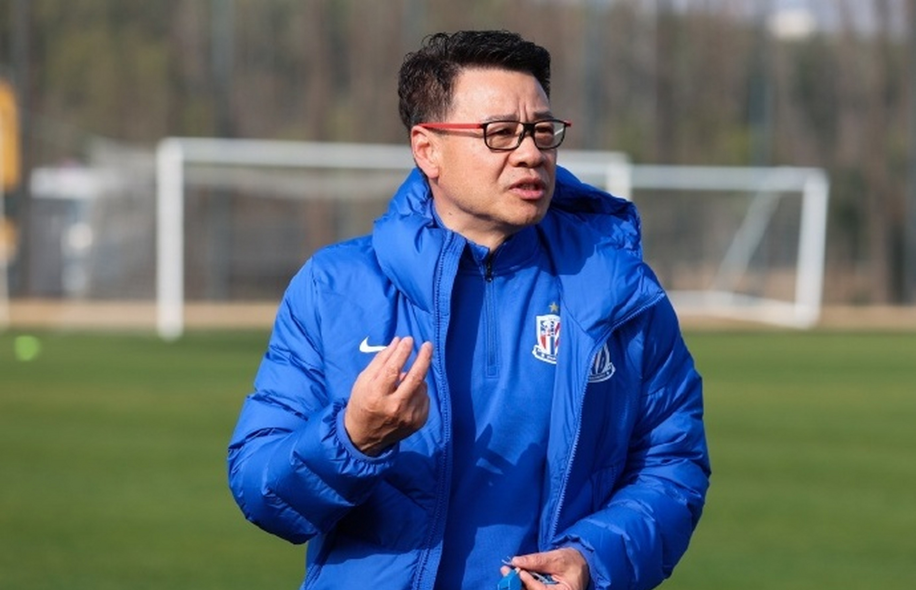 关于临危受命，球队新秀崭露头角的信息