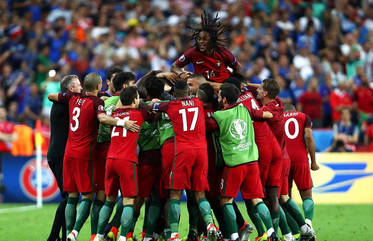 欧洲U比赛开幕，年轻球员展现技术特点