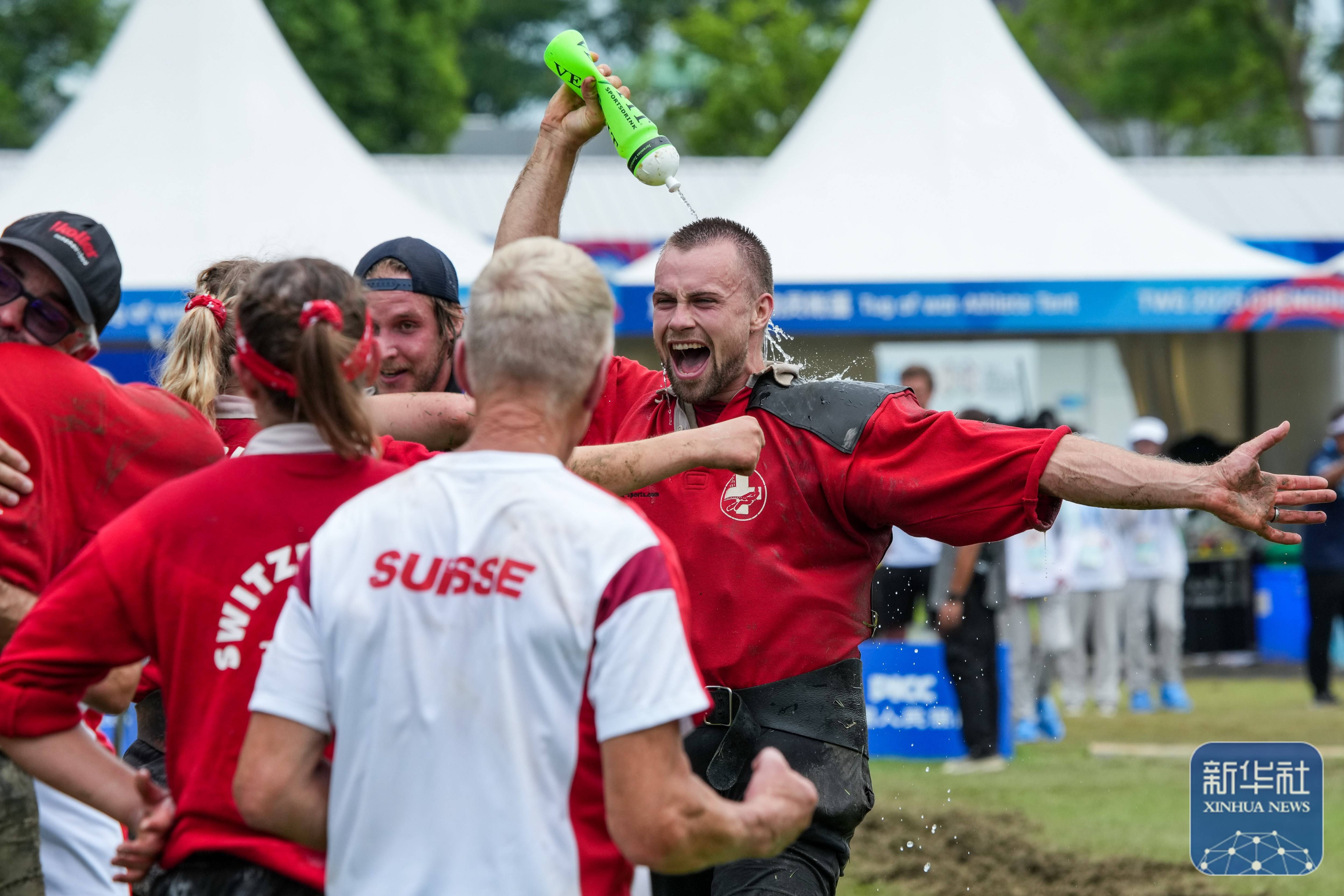 瑞士名将首次夺得自行车比赛金牌