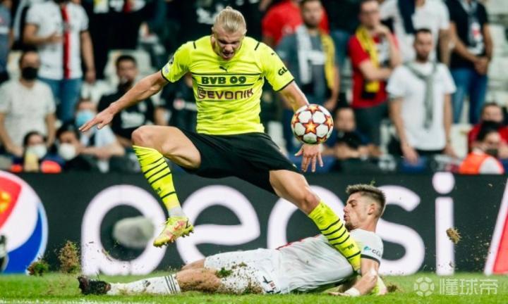 荷兰血洗多特蒙德,马夏尔高光表现的简单介绍 荷兰血洗多特蒙德,马夏尔高光表现的简单介绍