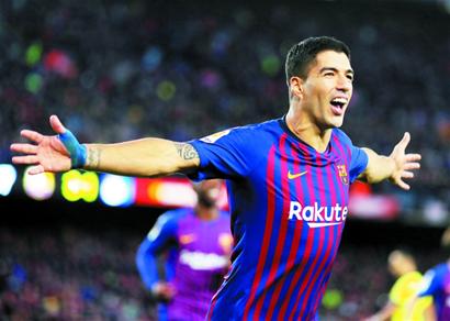 包含拜仁力克瑞士，苏亚雷斯完成帽子戏法的词条