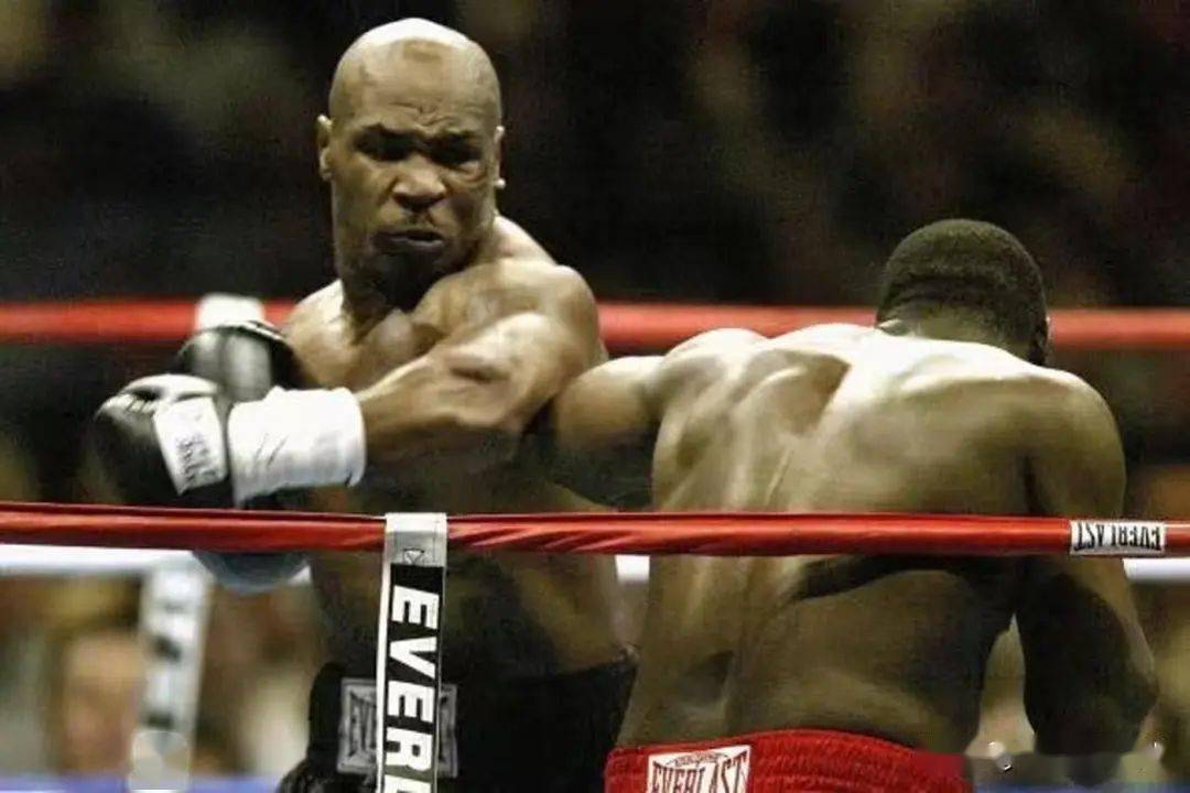 威廉姆斯横扫红牛二队，诺里斯点燃赛场