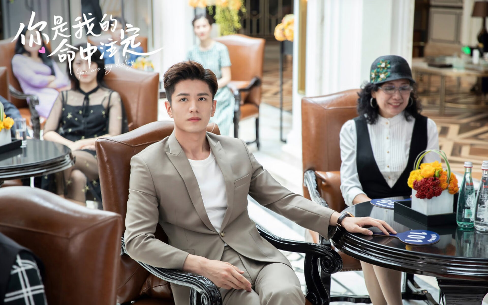 鹈鹕鏖战老鹰，钢铁森林与空天之城的冰火之争，小贾伦化身终结者