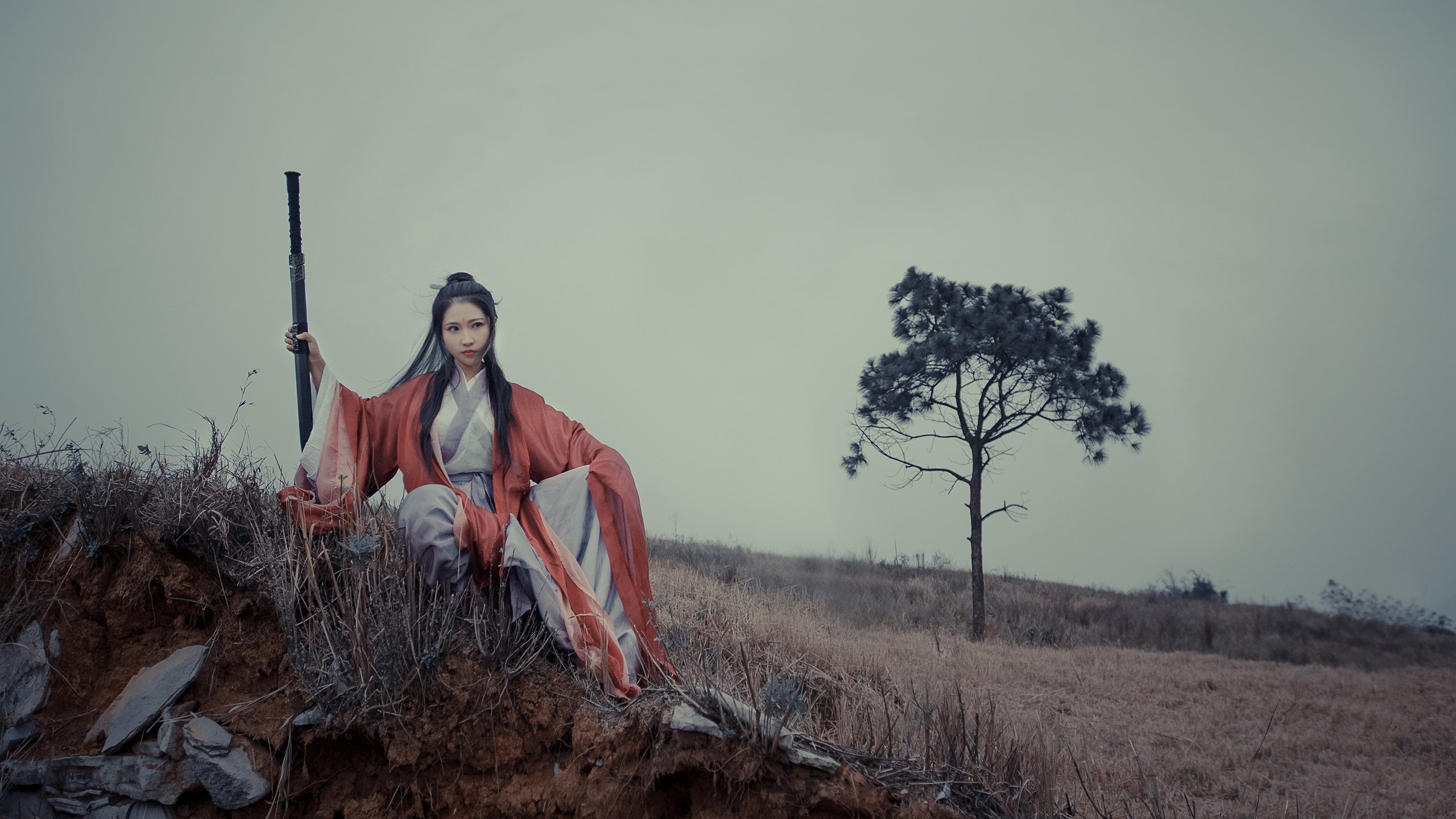 冷风吹过热浪，厄瓜多尔爆冷几内亚，阿拉巴成为全场焦点